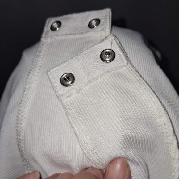 Soft White/ Sexy Sides/Bodysuit- W Sz Small - Picture 5 of 5